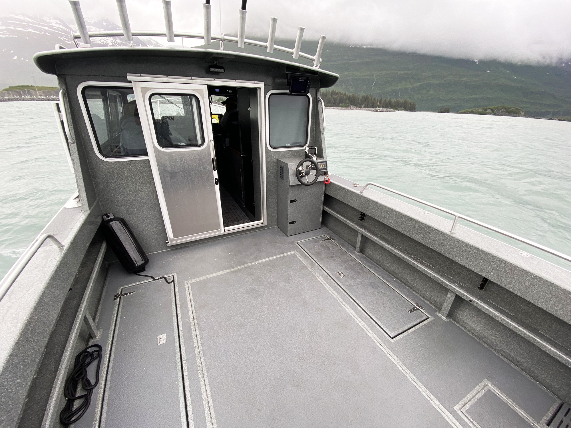 The Boats - Valdez Outfitters, Valdez Alaska Fishing Charters & Alaska  Photography Tours